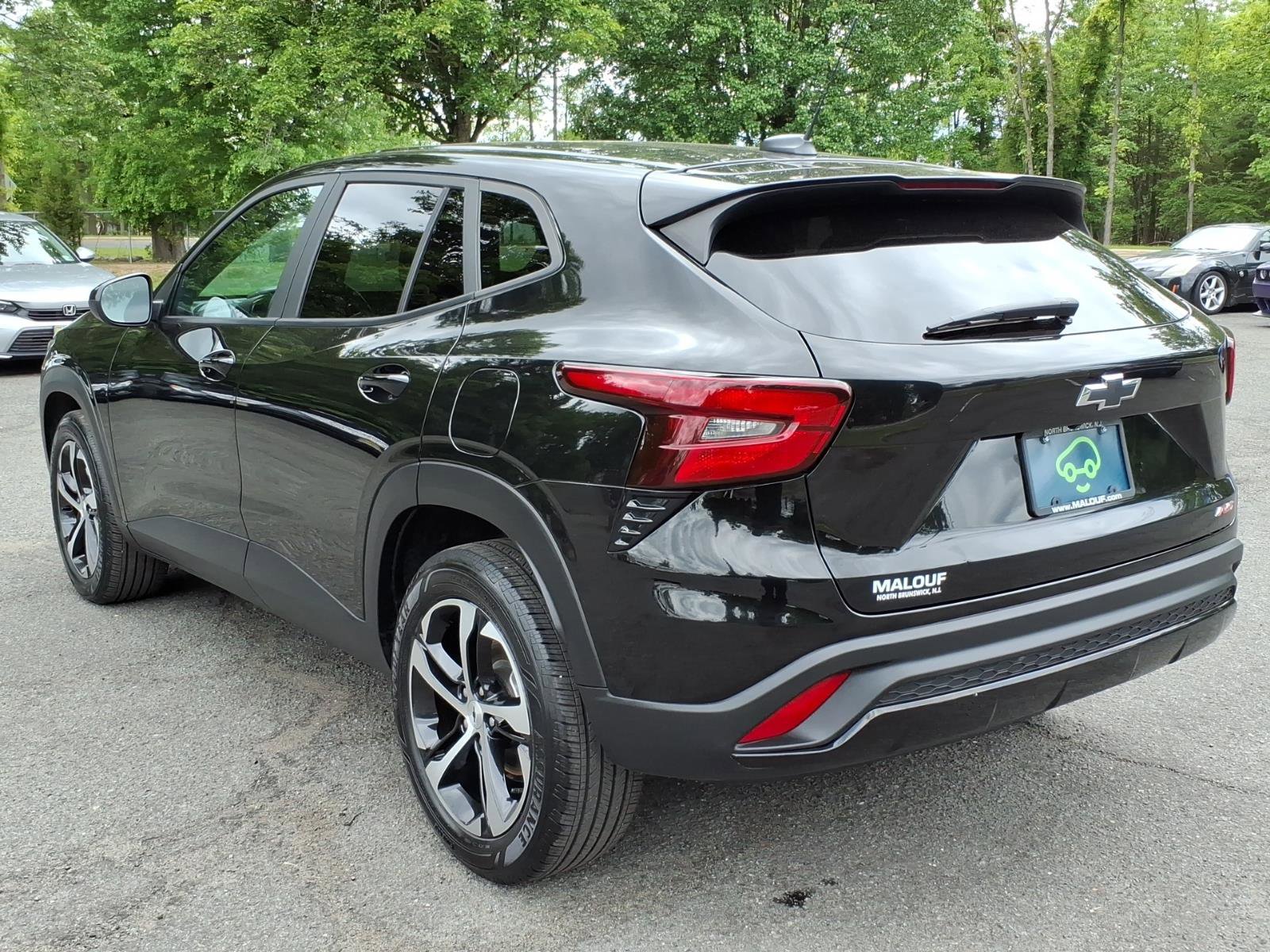 Certified 2024 Chevrolet Trax RS w/ Sunroof Package FWD image 5