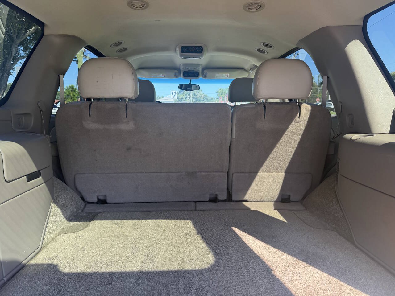 Used 2002 Chevrolet Tahoe LS AWD/4WD image 14
