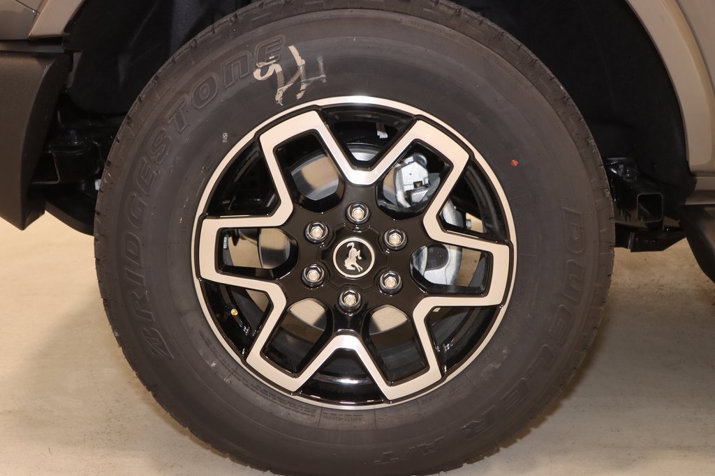 New 2025 Ford Bronco Outer Banks image 33
