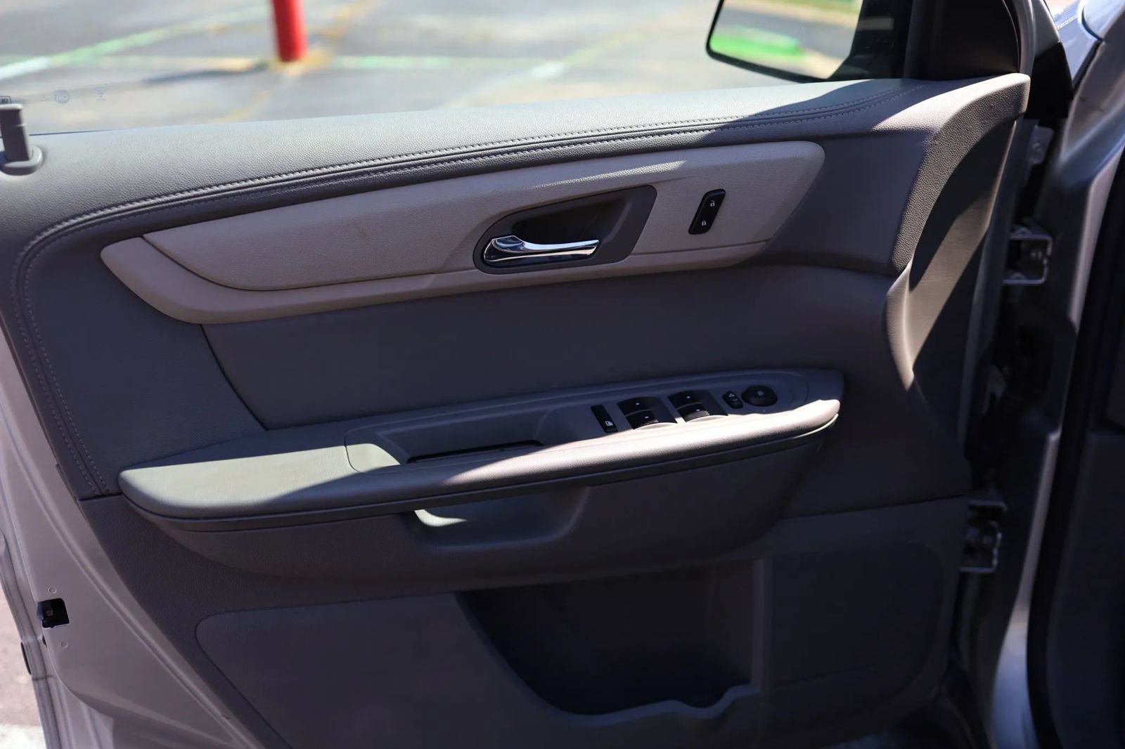 Used 2017 Chevrolet Traverse LS FWD image 9