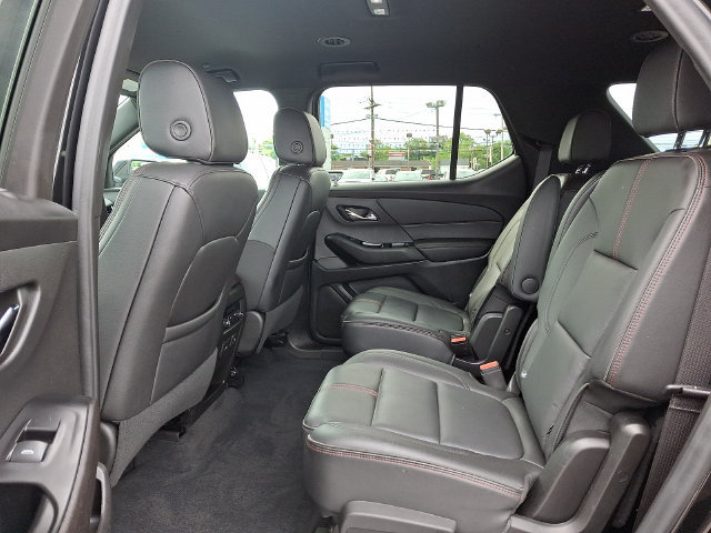 Used 2023 Chevrolet Traverse RS AWD/4WD image 10