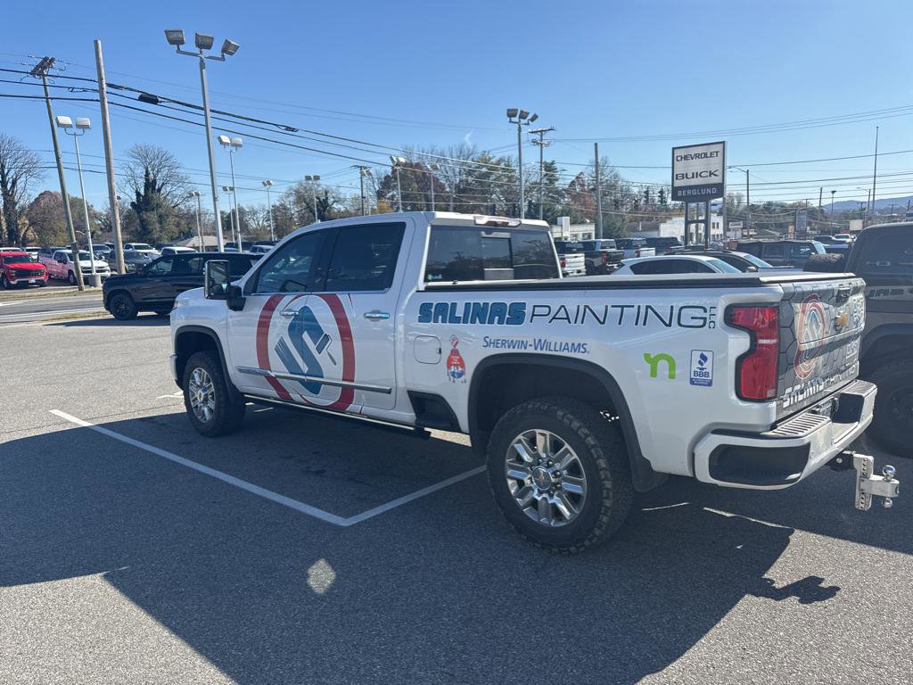 Used 2025 Chevrolet Silverado 2500 High Country w/ Z71 Off-Road Package image 2