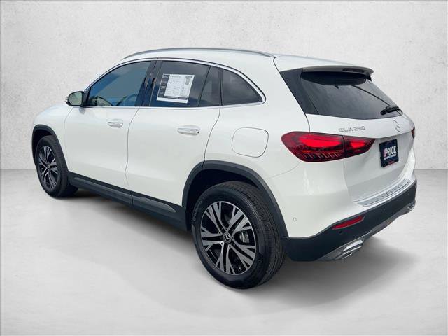 Certified 2025 Mercedes-Benz GLA 250 4MATIC image 8
