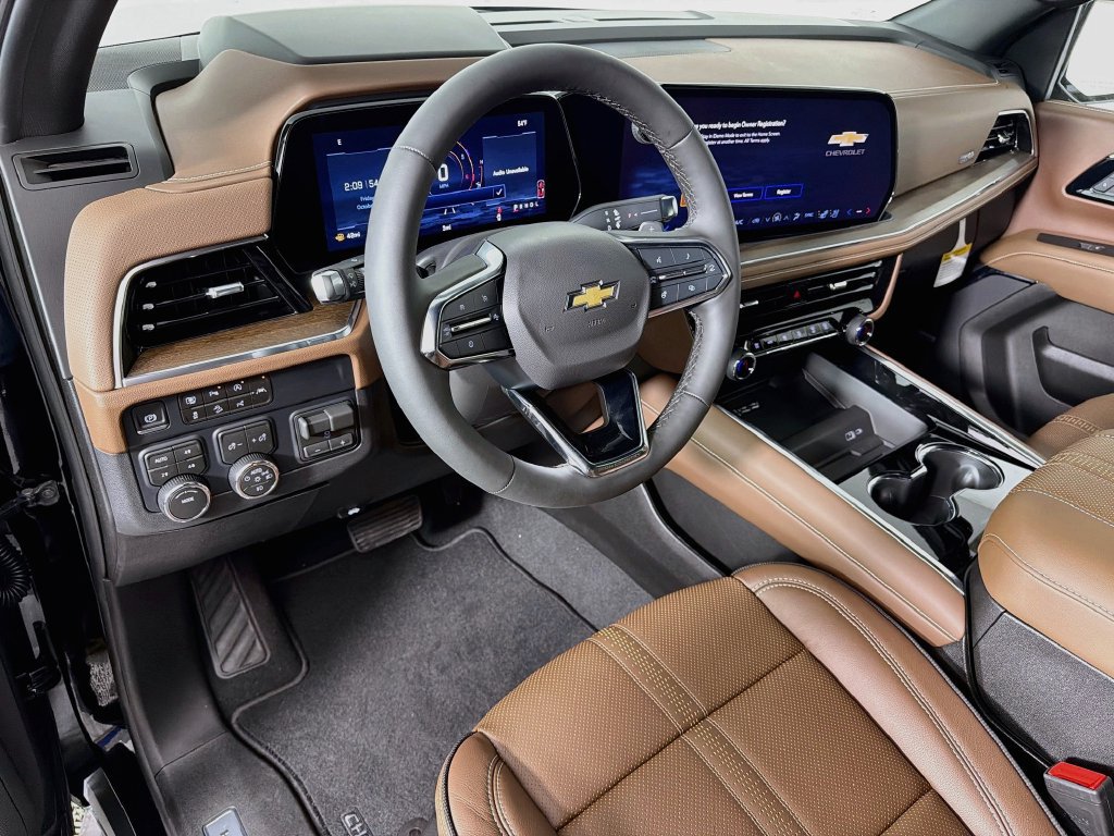 New 2027 Chevrolet Suburban High Country w/ Sun And Tow Package AWD/4WD image 9