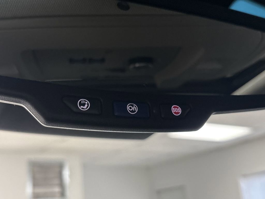 Used 2015 Chevrolet Suburban LTZ AWD/4WD image 58