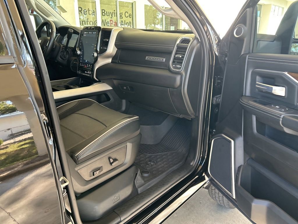 Used 2024 RAM 3500 Laramie image 24