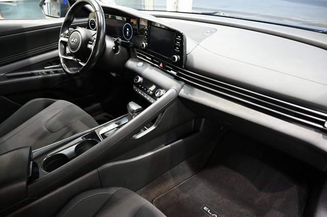 Used 2022 Hyundai Elantra SEL w/ Convenience Package image 13