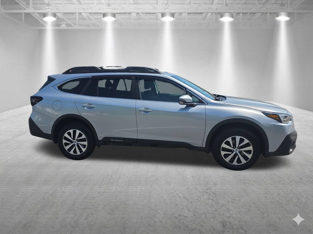 Used 2021 Subaru Outback Premium AWD/4WD image 2