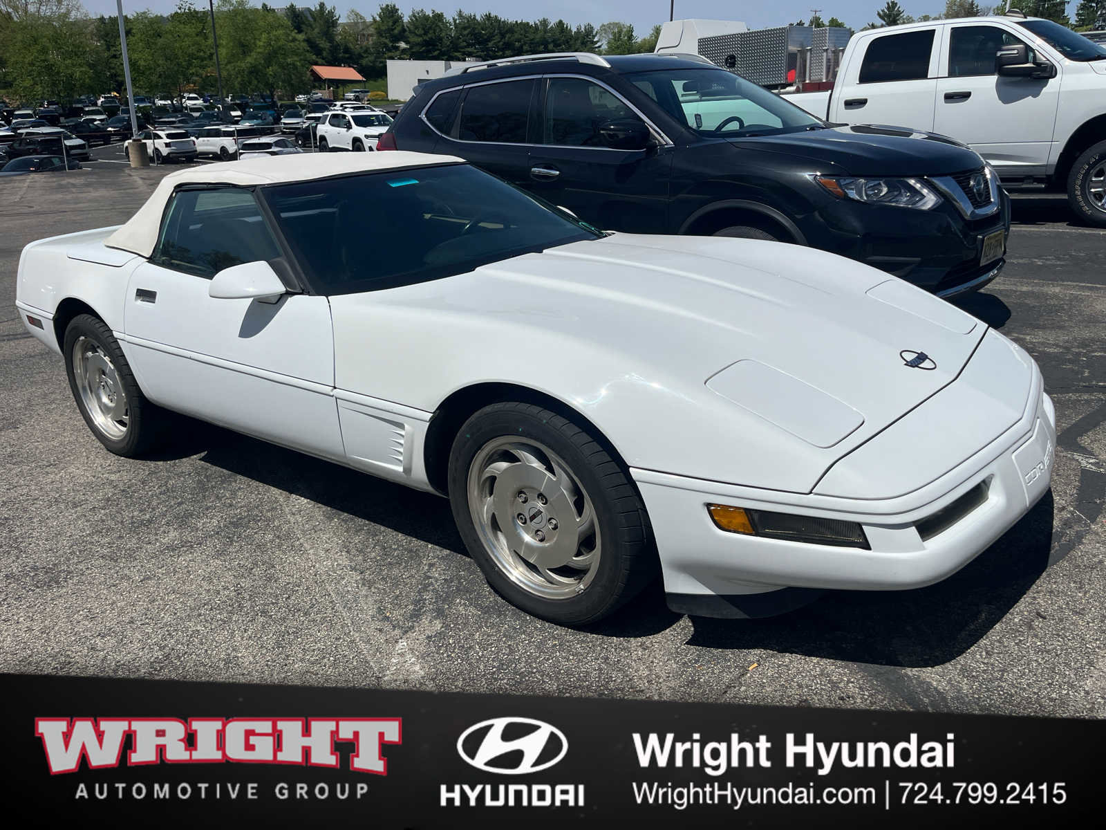 Used 1996 Chevrolet Corvette Convertible RWD image 2