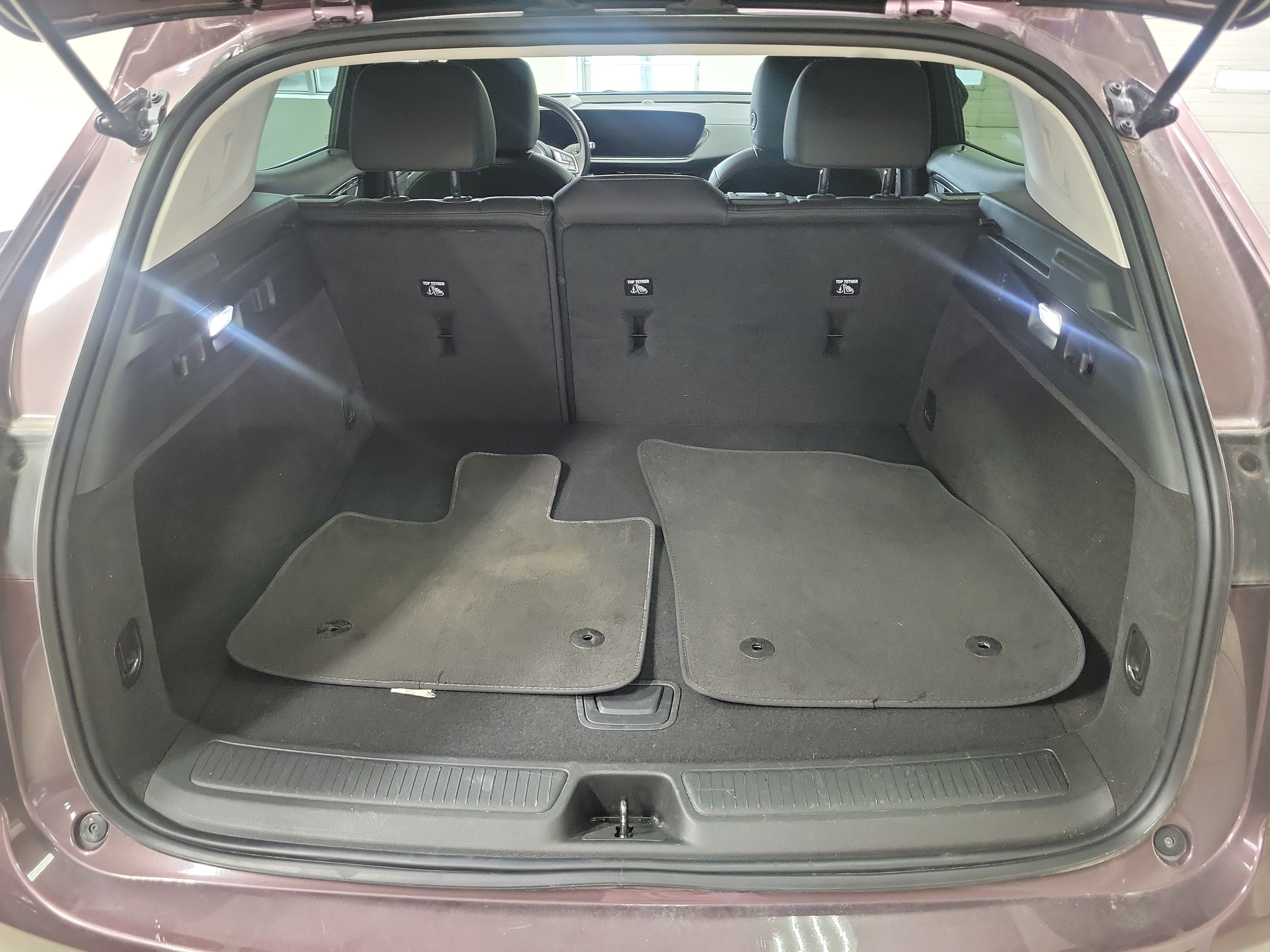 Used 2024 Buick Envision Preferred AWD/4WD image 9