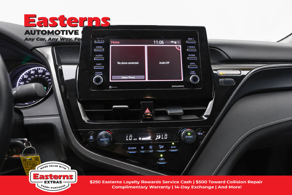 Used 2024 Toyota Camry SE FWD image 12