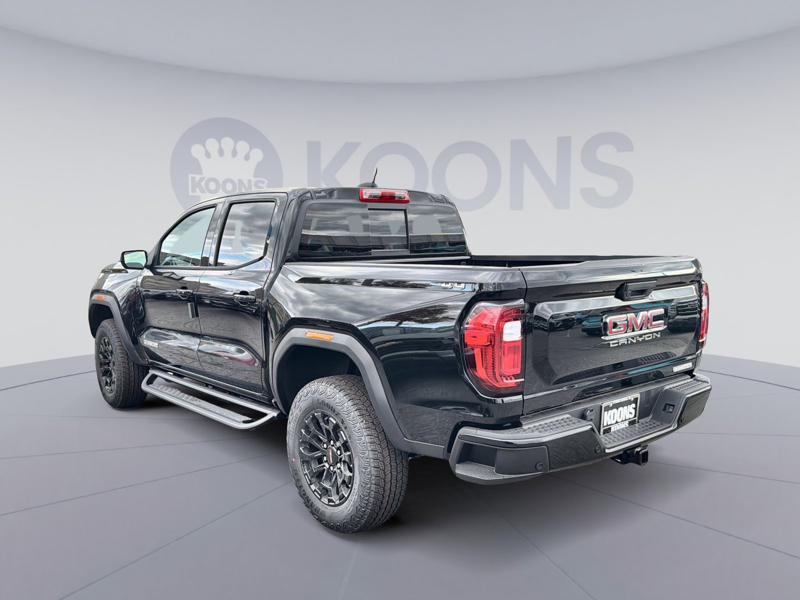 New 2026 GMC Canyon Elevation image 4