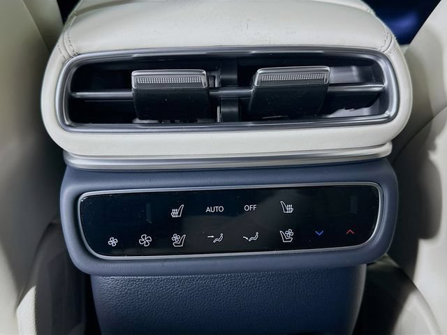 New 2026 Genesis GV80 3.5T Prestige AWD/4WD image 18