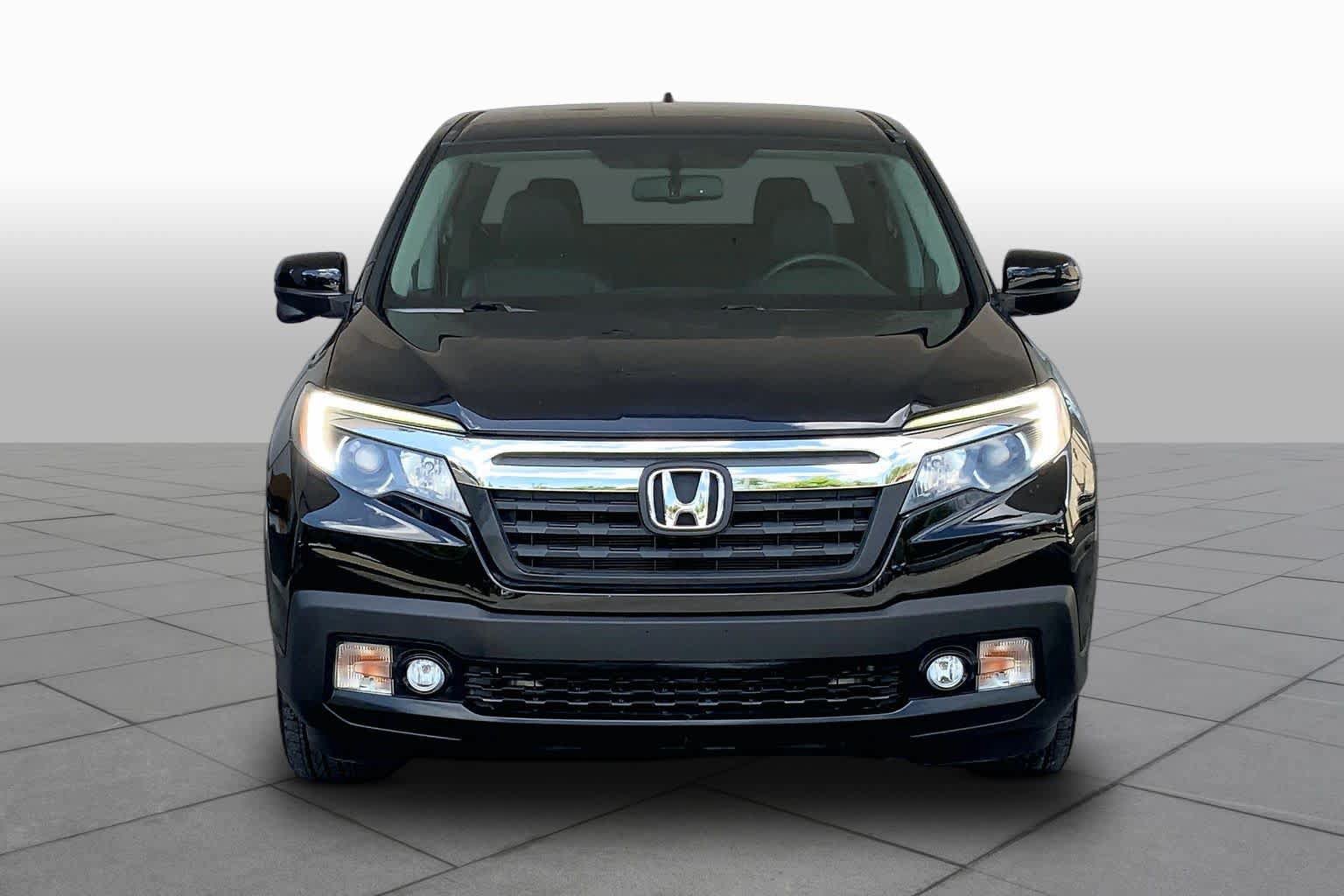 Used 2017 Honda Ridgeline RTL-T image 4