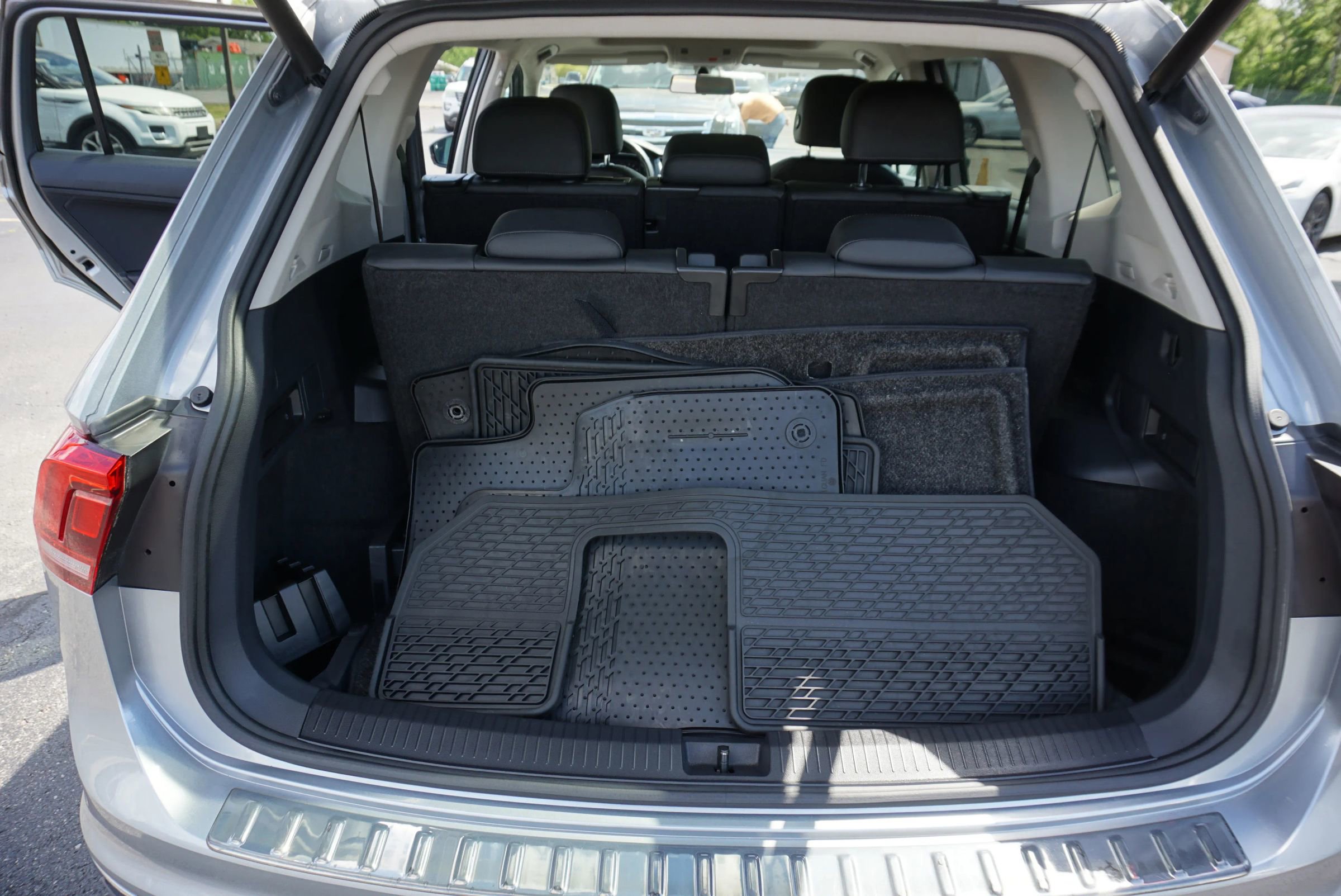 Used 2019 Volkswagen Tiguan SEL FWD image 15