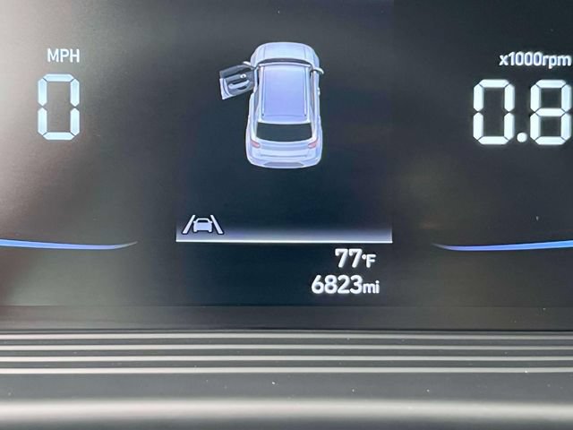 Certified 2023 Hyundai Venue Limited w/ Cargo Package FWD image 24