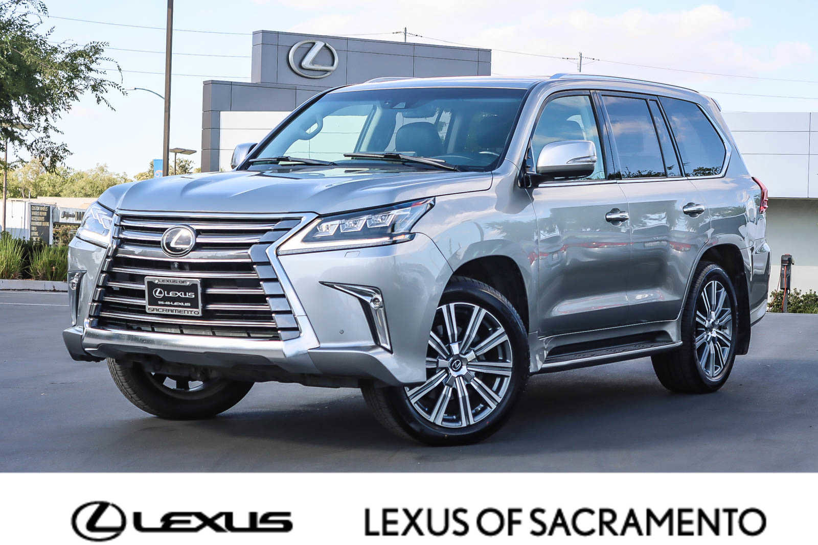 Used 2018 Lexus LX 570 4WD image 1
