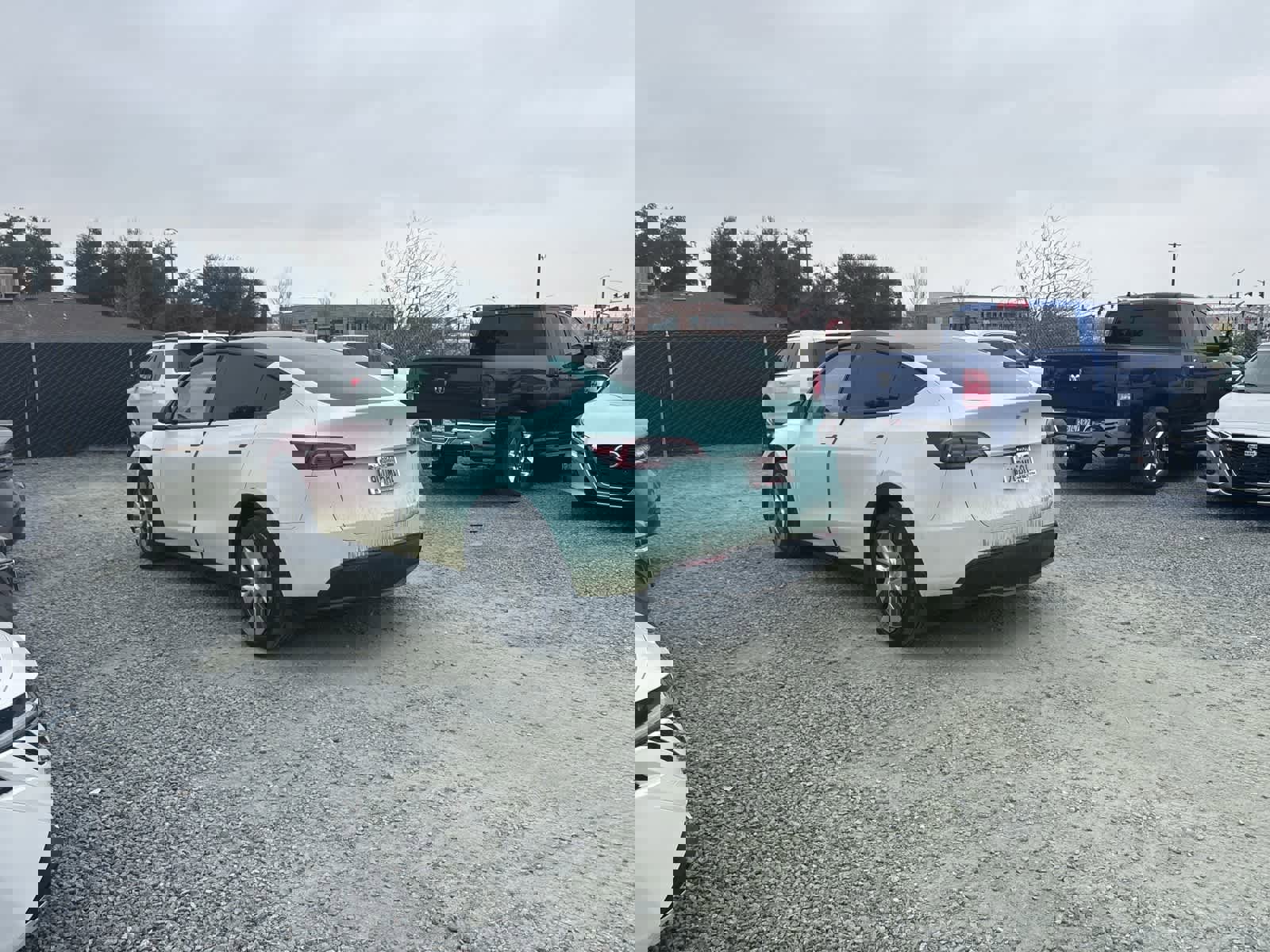 Used 2023 Tesla Model Y Long Range image 2