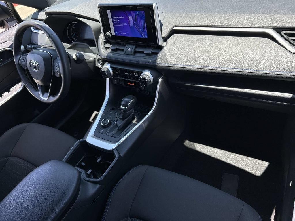 Used 2023 Toyota RAV4 SE w/ Convenience Package AWD/4WD image 30