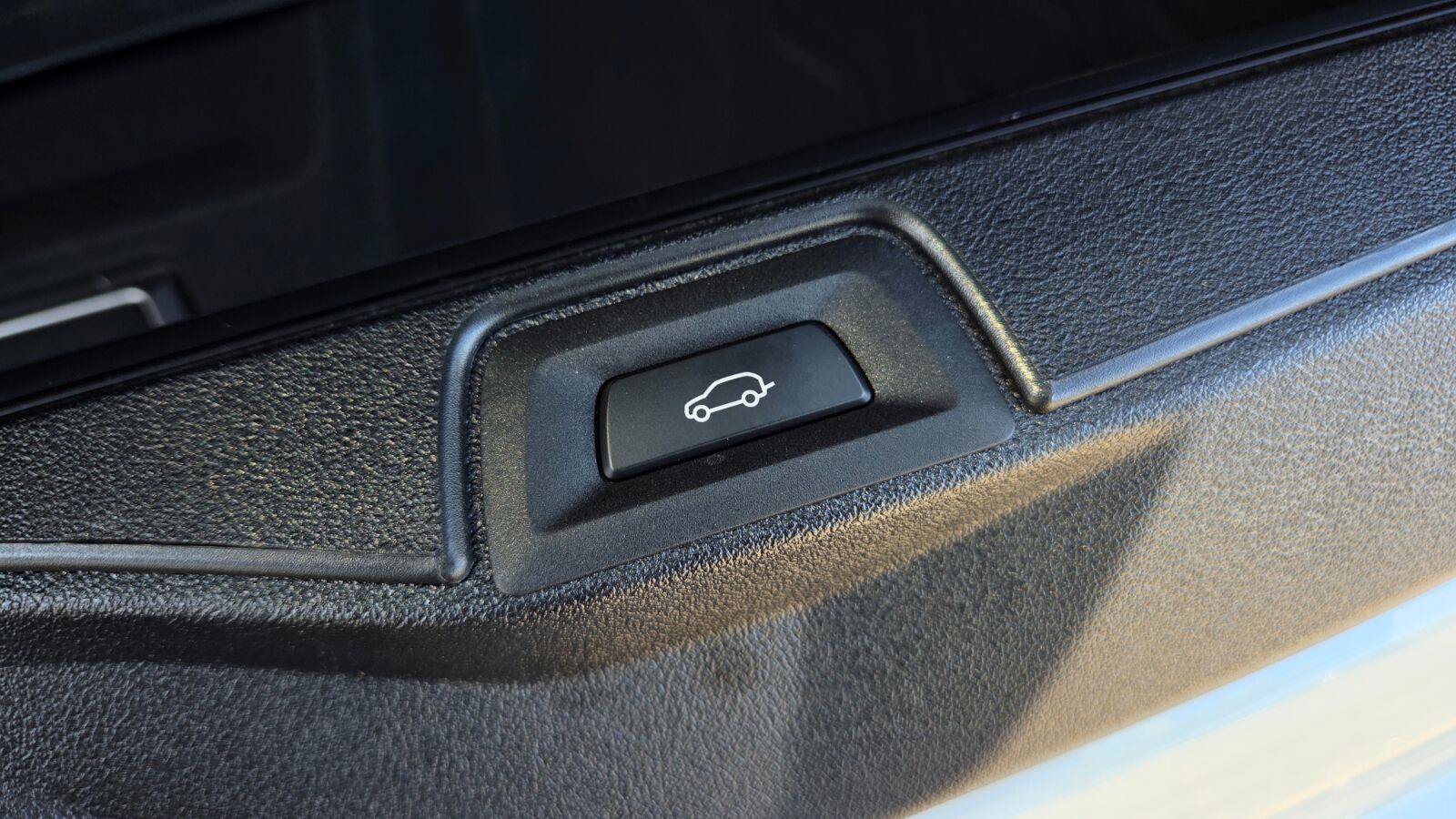 Used 2022 BMW X5 xDrive40i w/ Premium Package AWD/4WD image 59