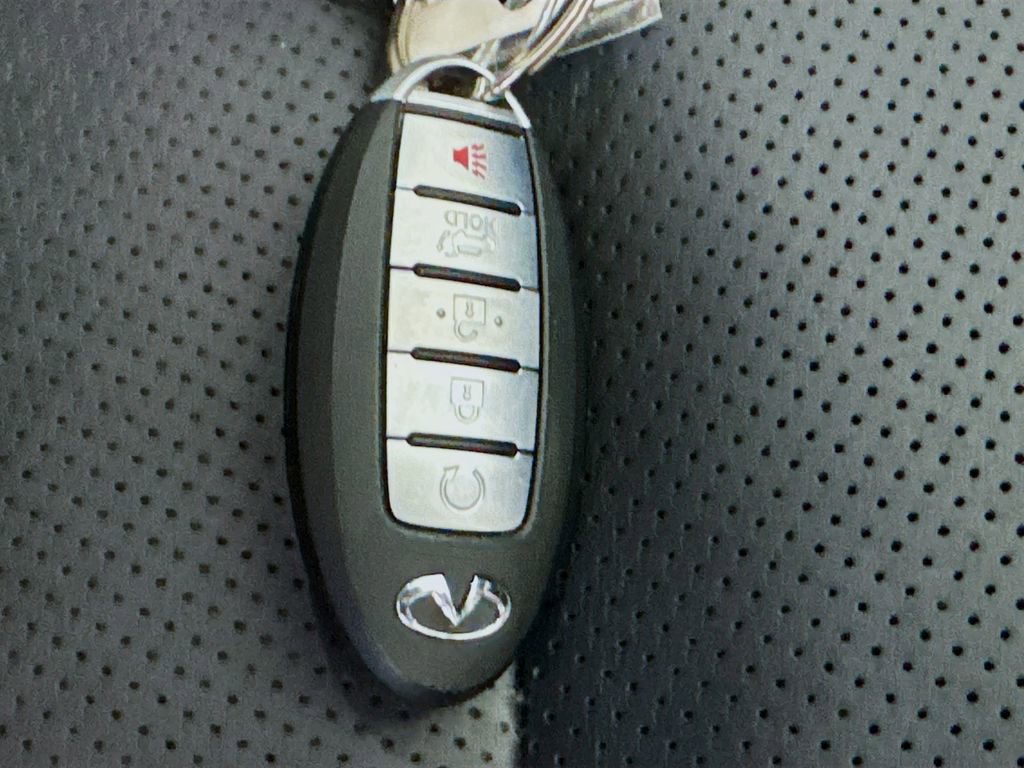 Certified 2023 INFINITI QX80 Premium Select w/ Cargo Package image 40