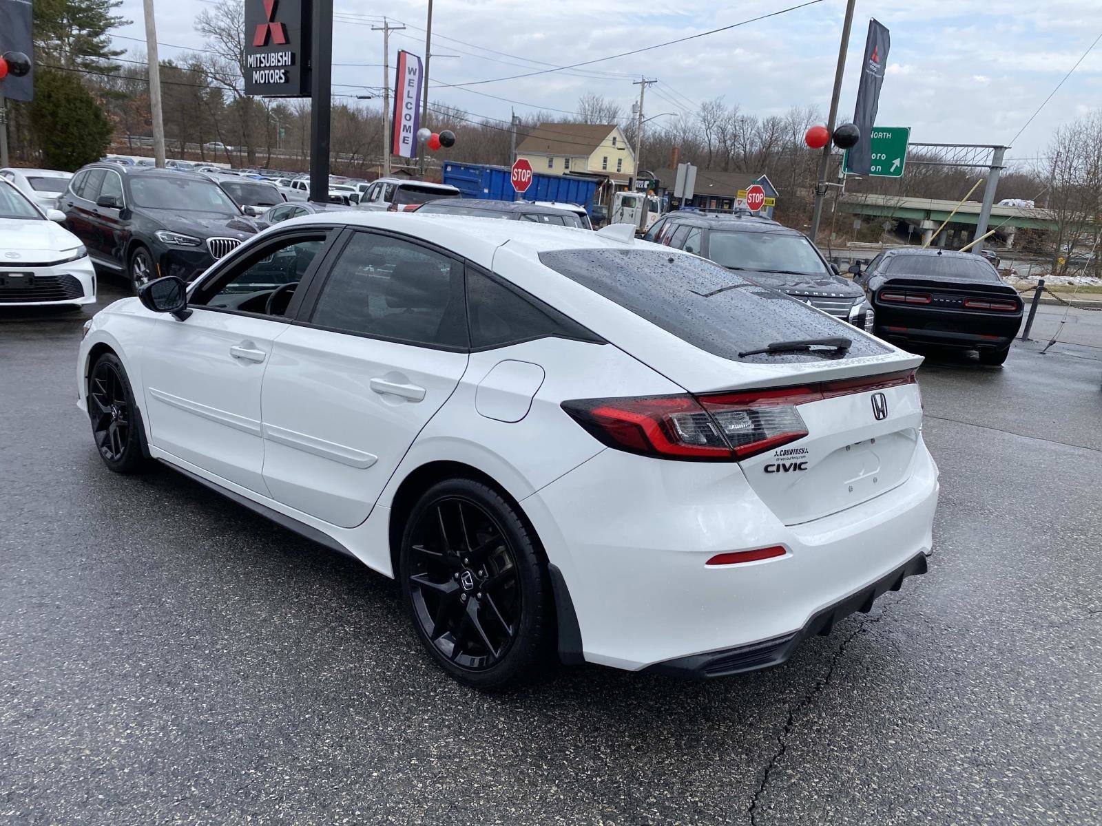 Used 2022 Honda Civic Sport image 3