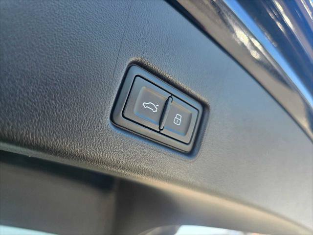 Used 2023 Audi Q4 e-tron Premium w/ Convenience Package AWD/4WD image 16