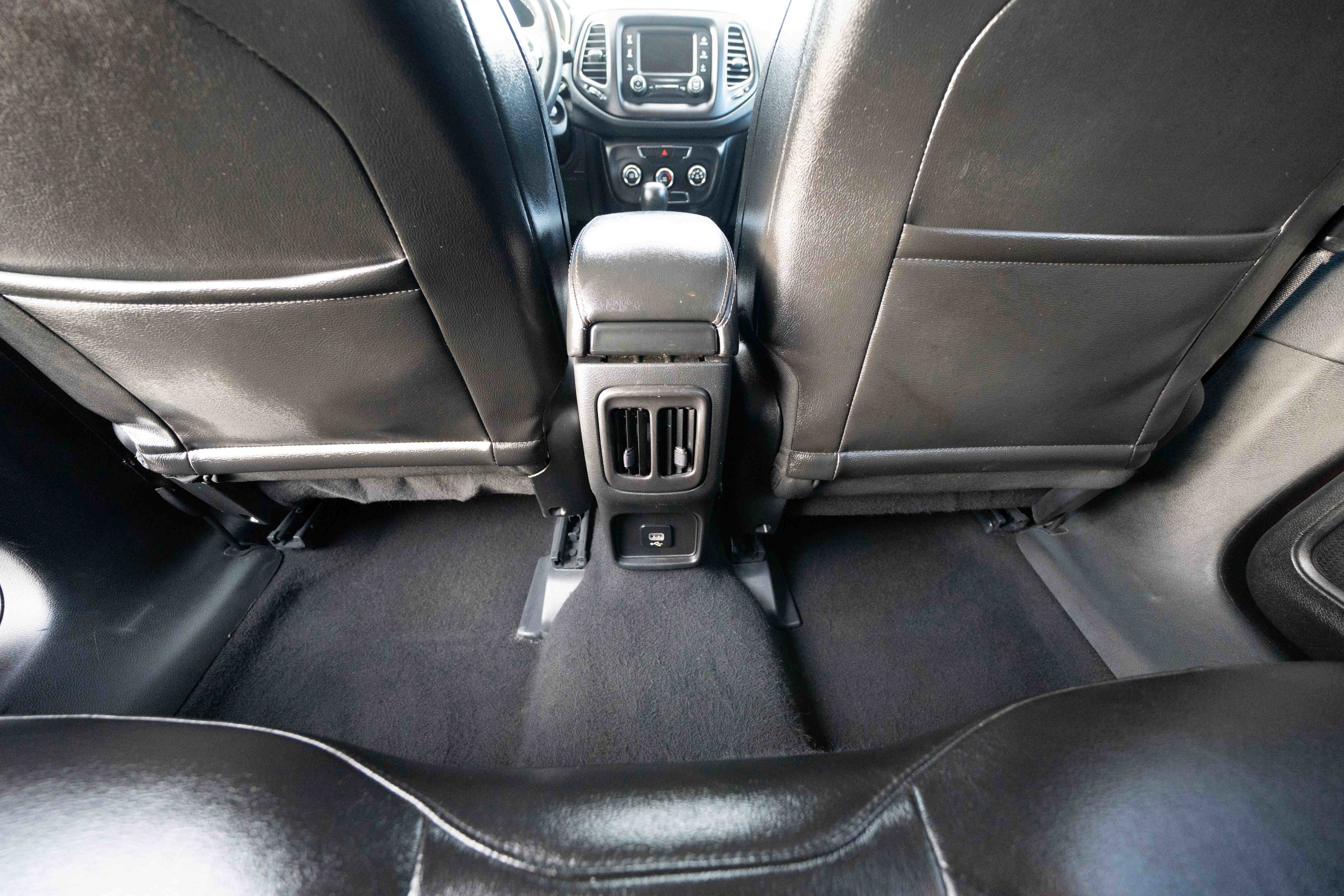 Used 2018 Jeep Compass Latitude image 22