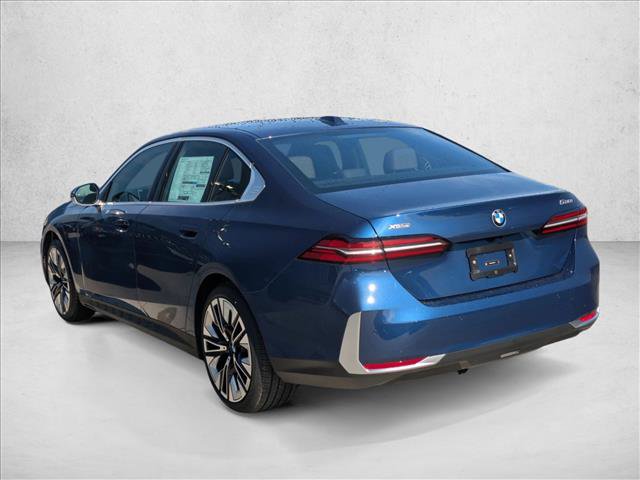 Used 2026 BMW 530i xDrive w/ Premium Package AWD/4WD image 9