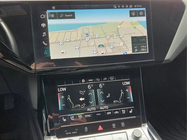 Used 2021 Audi e-tron Premium Plus w/ Premium Plus Package AWD/4WD image 25