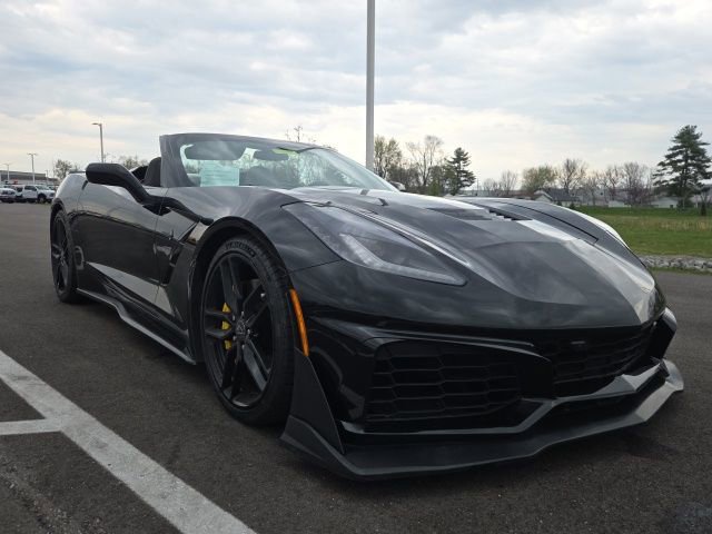 Used 2016 Chevrolet Corvette Stingray Convertible w/ 3LT Preferred Equipment Group image 2