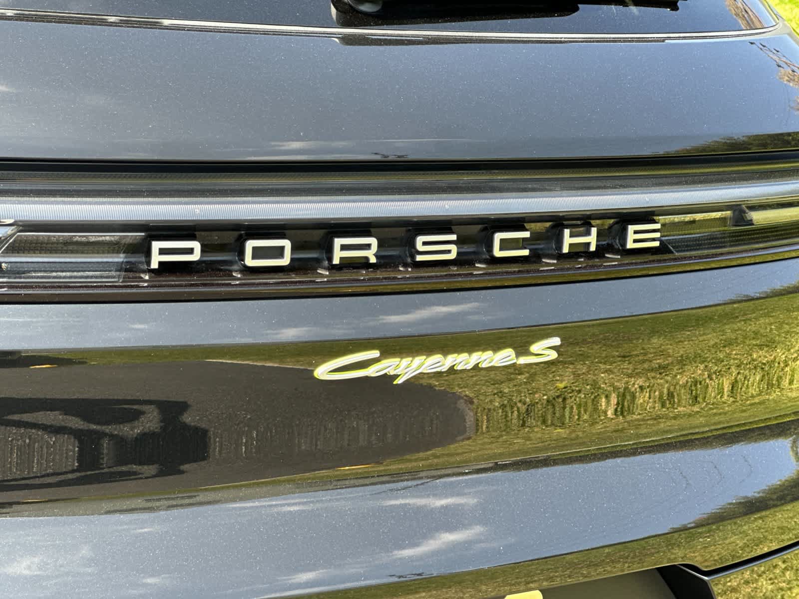 New 2025 Porsche Cayenne S AWD/4WD image 33