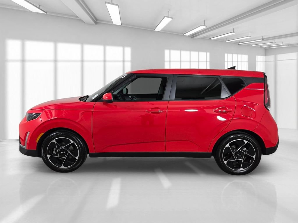 Used 2023 Kia Soul EX FWD image 4