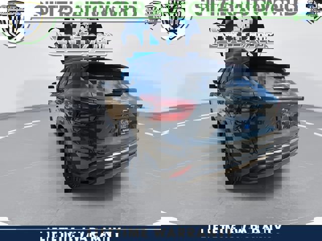 New 2026 Chevrolet Trax LT w/ Driver Confidence Package FWD image 6