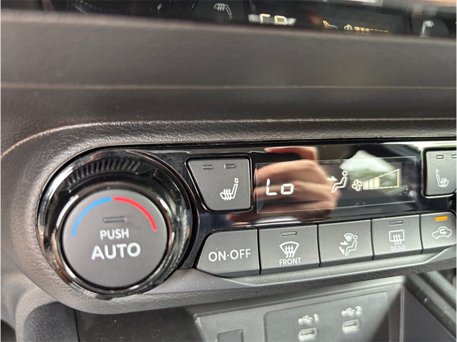 Used 2026 Nissan Kicks SV w/ Cold Weather Package AWD/4WD image 28