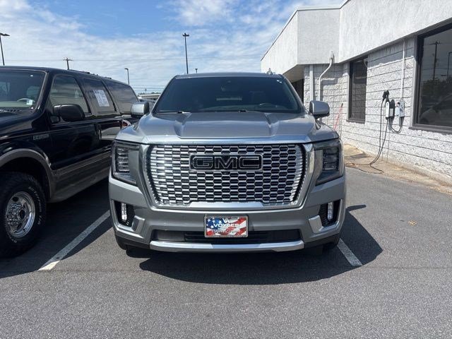 Used 2023 GMC Yukon Denali w/ Denali Reserve Package AWD/4WD image 9