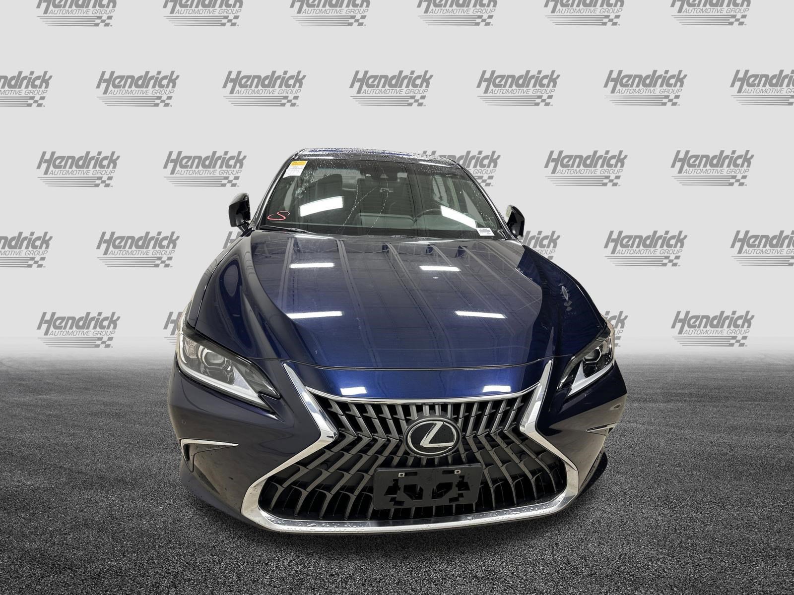 Used 2023 Lexus ES 350 w/ Premium Package image 3