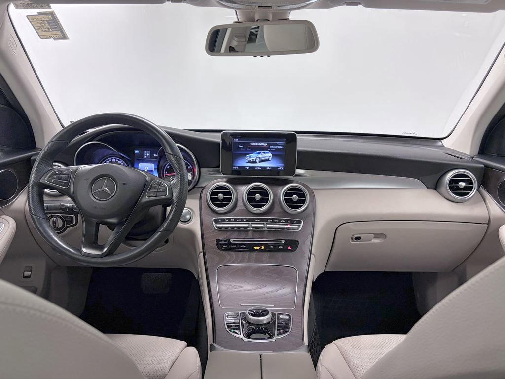 Used 2019 Mercedes-Benz GLC 300 4MATIC video 2