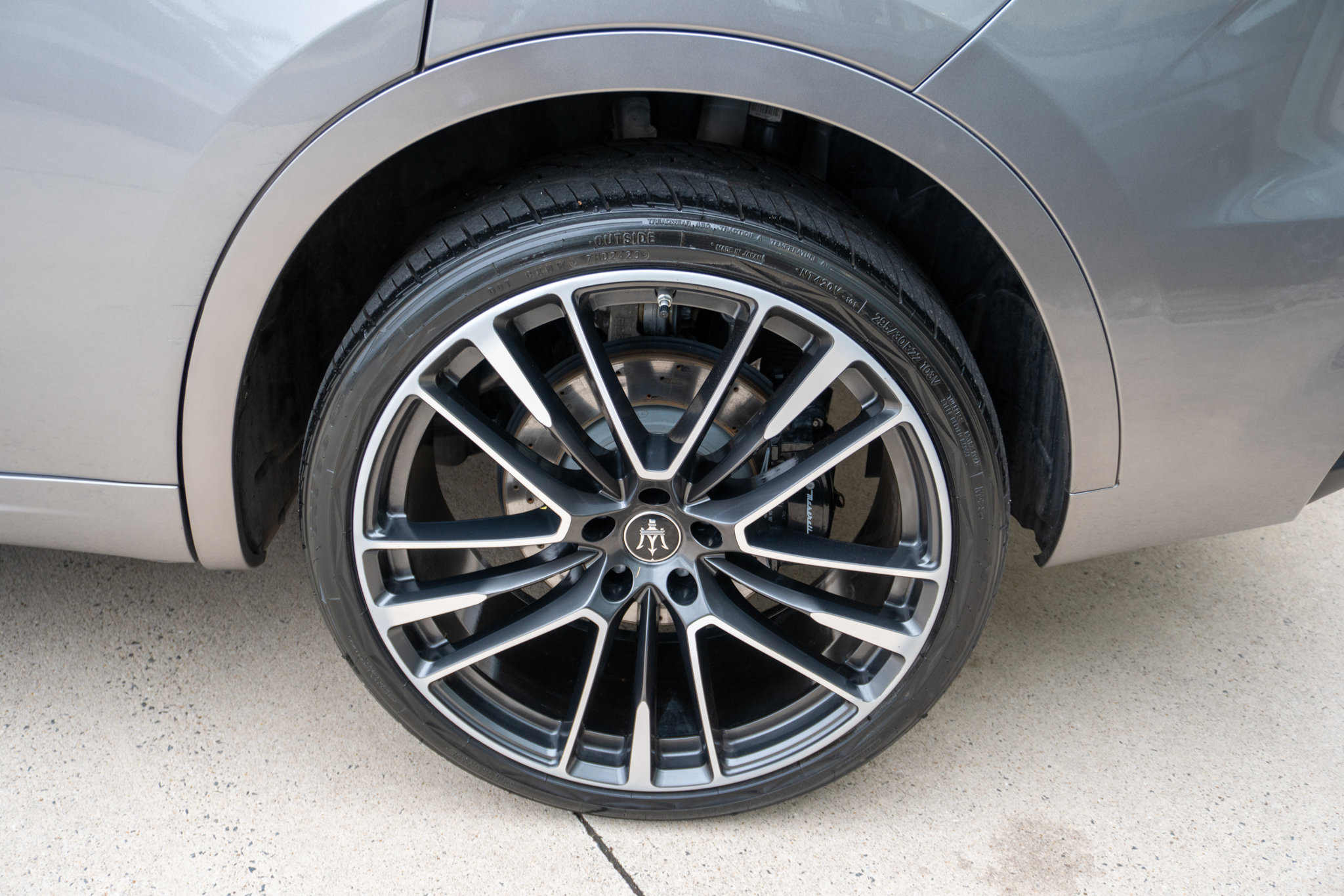 Used 2022 Maserati Levante Modena S image 41