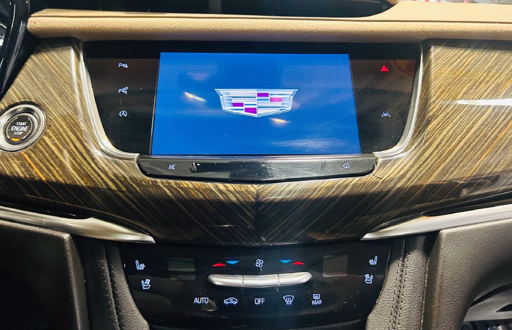 Used 2022 Cadillac XT6 Sport w/ Platinum Package AWD/4WD image 22