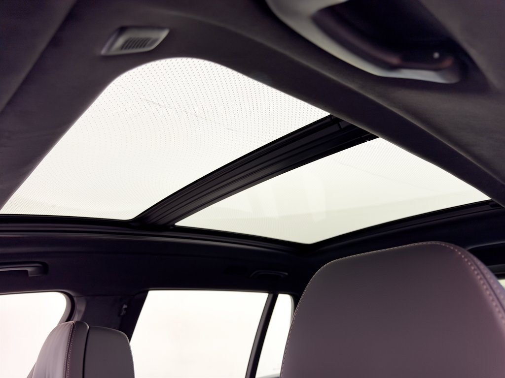 New 2027 BMW X7 M60i AWD/4WD image 27