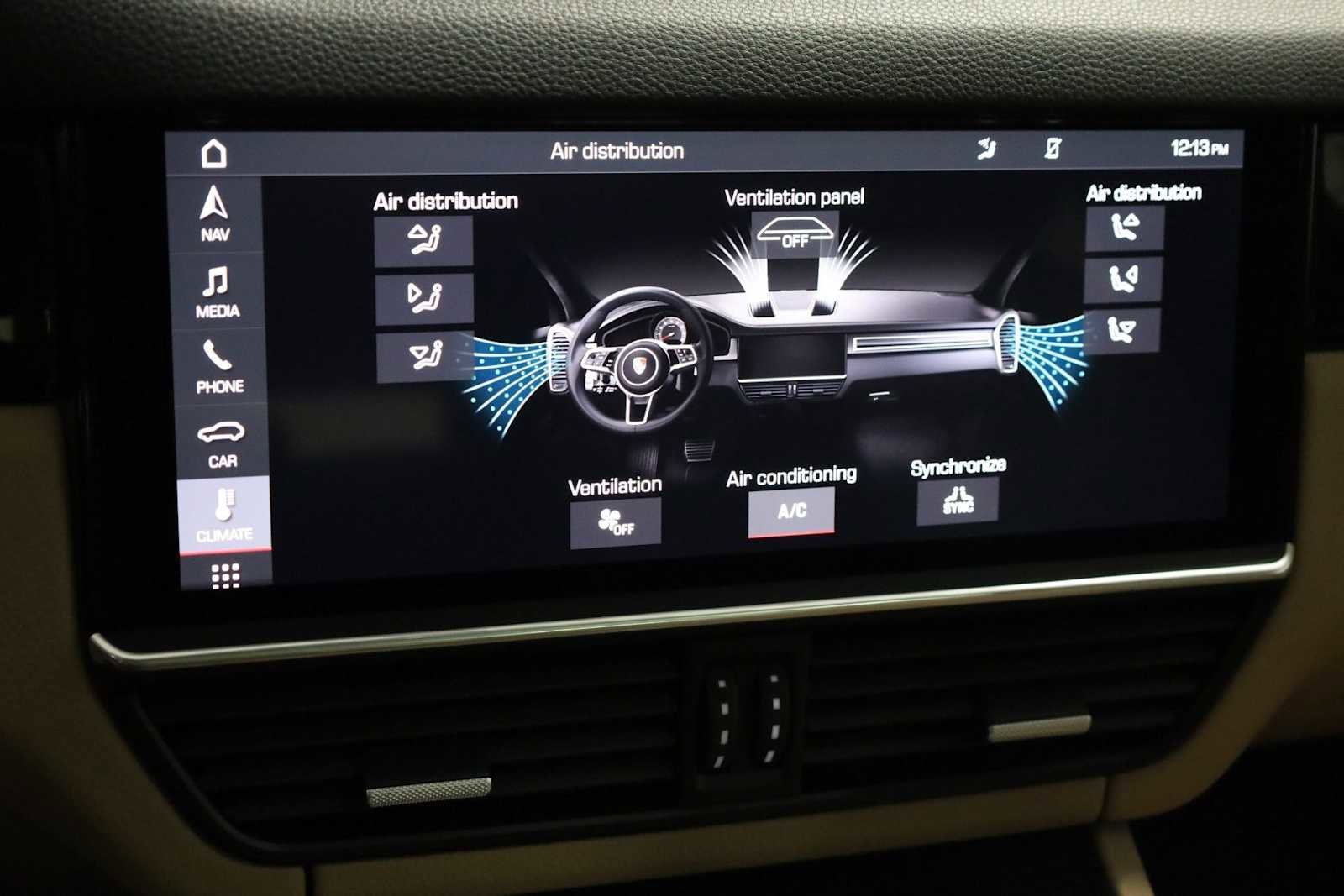 Used 2019 Porsche Cayenne AWD/4WD image 32