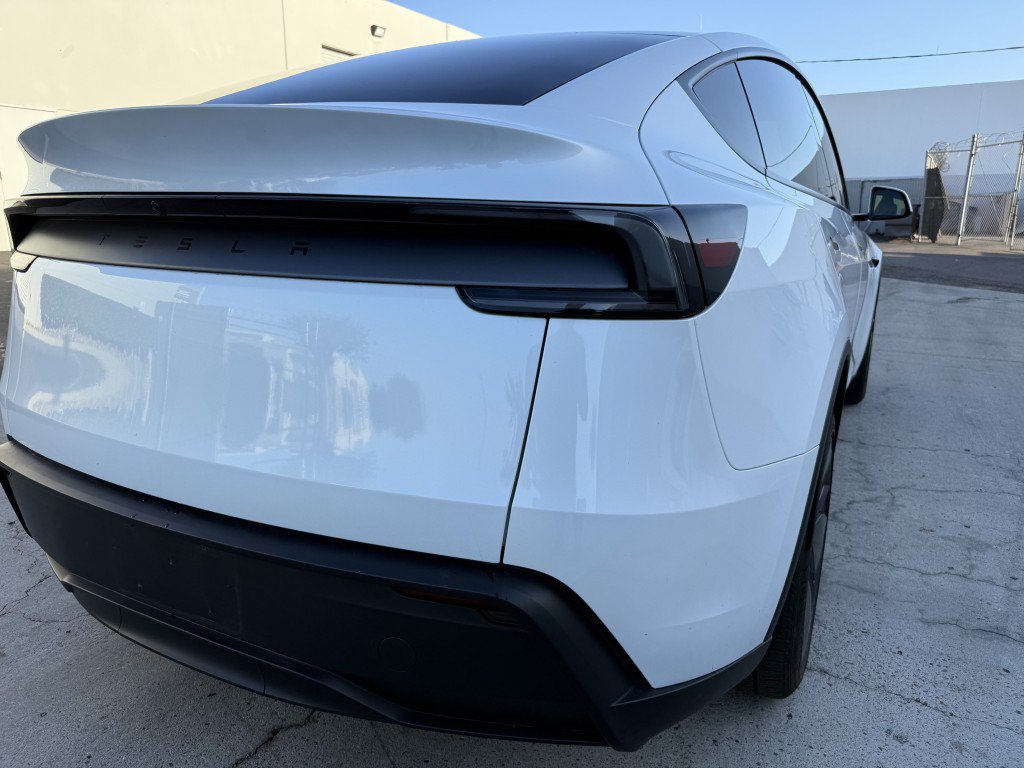 Used 2026 Tesla Model Y Long Range RWD image 8