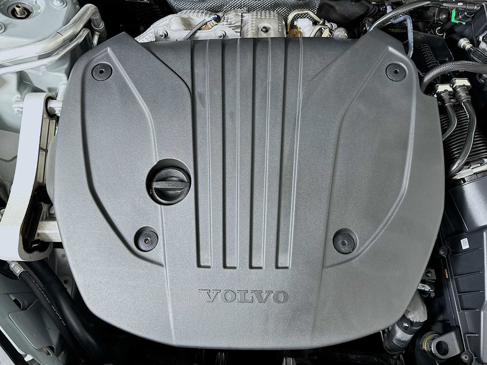 Used 2025 Volvo XC60 B5 Ultra w/ Protection Package Premier image 29