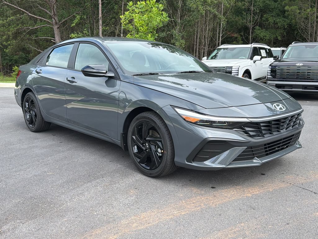 New 2026 Hyundai Elantra Sport FWD image 8