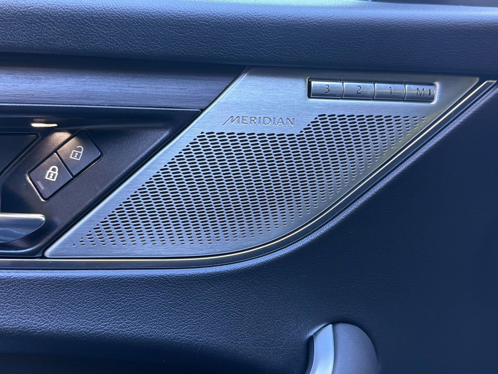 Used 2021 Jaguar F-PACE S image 22