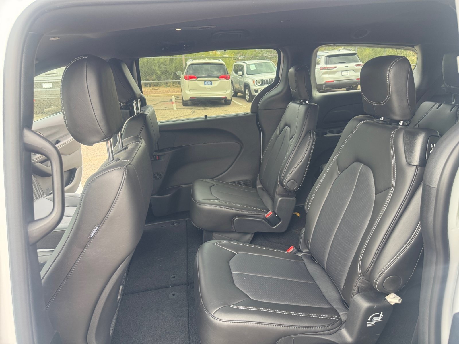 New 2026 Chrysler Voyager LX FWD image 17