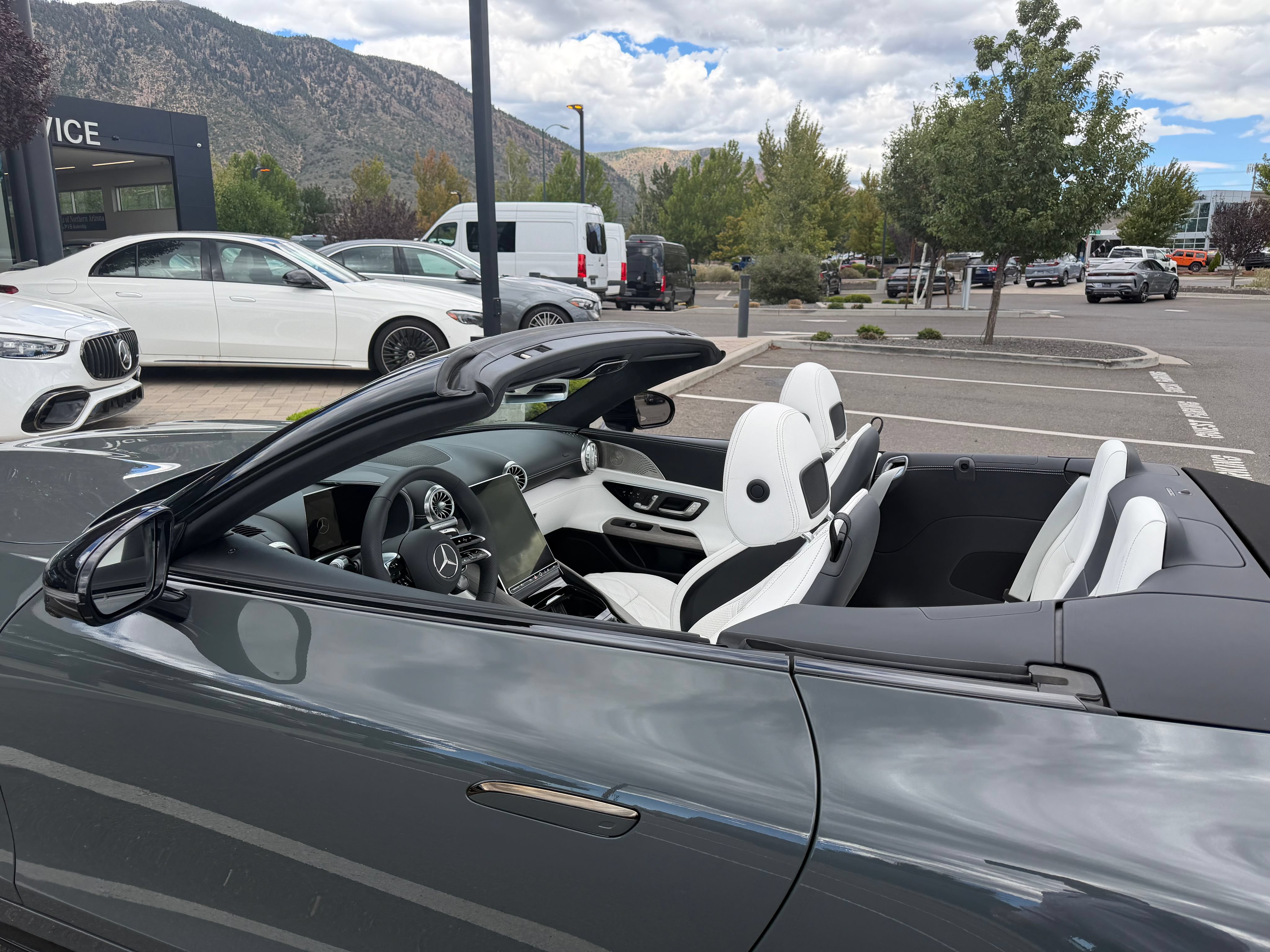 Used 2026 Mercedes-Benz SL 63 AMG 4MATIC image 6