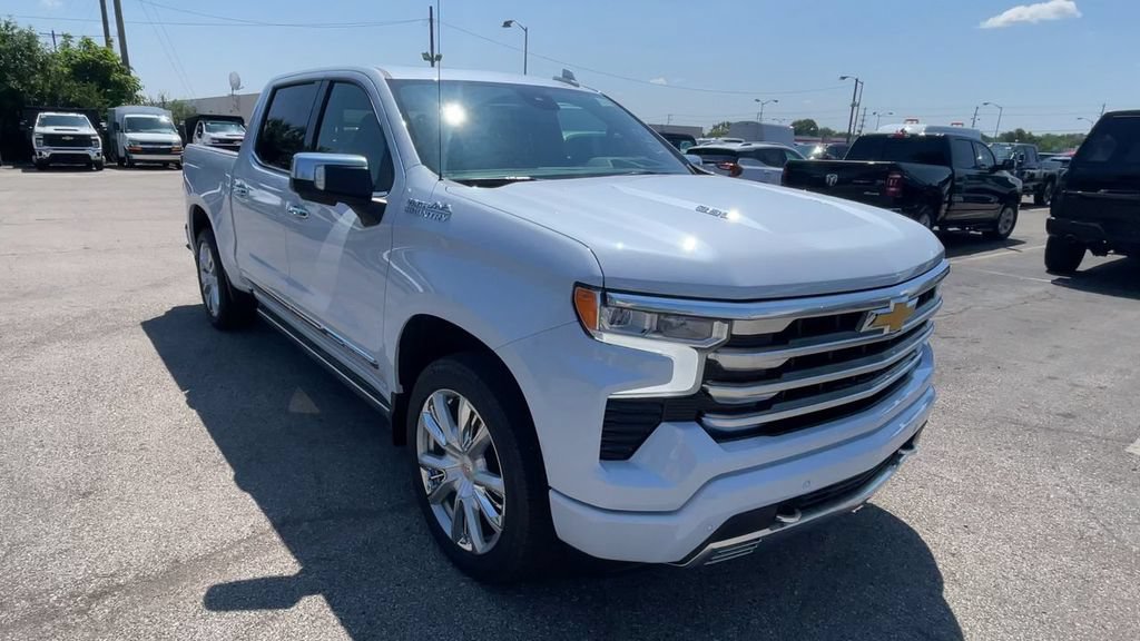 New 2026 Chevrolet Silverado 1500 High Country AWD/4WD image 4