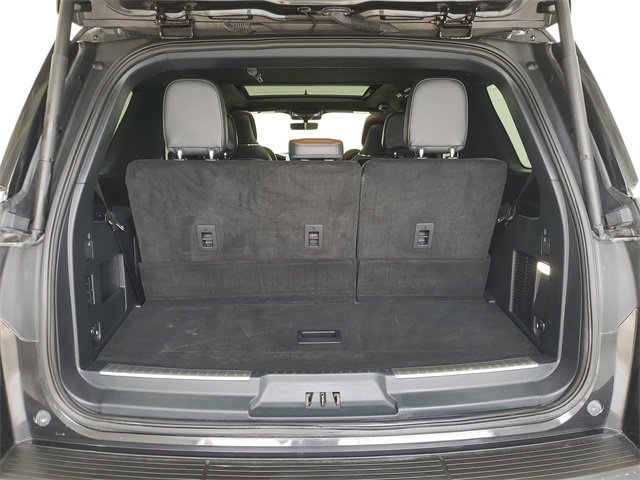 Used 2023 Lincoln Navigator Reserve image 10